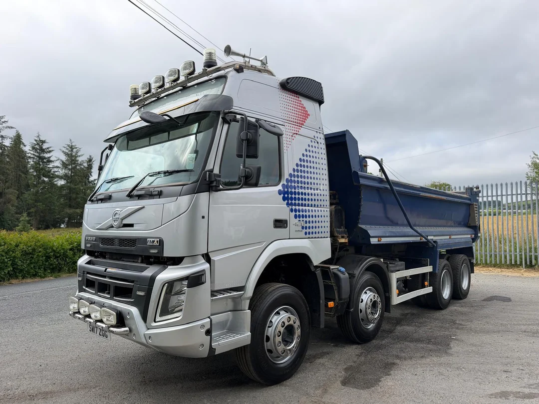 2017 Volvo FM 13 420 8x4 Tipper