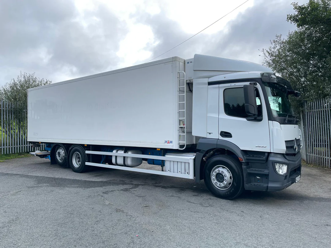 2014 Mercedes Antos 2532 6x2 E6  Refigerated Lorry Truck  